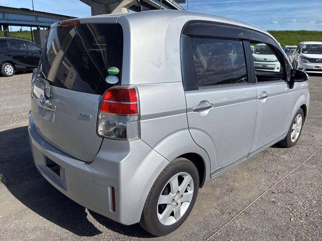 TOYOTA SPADE