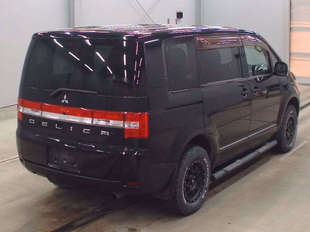 MITSUBISHI DELICA D:5