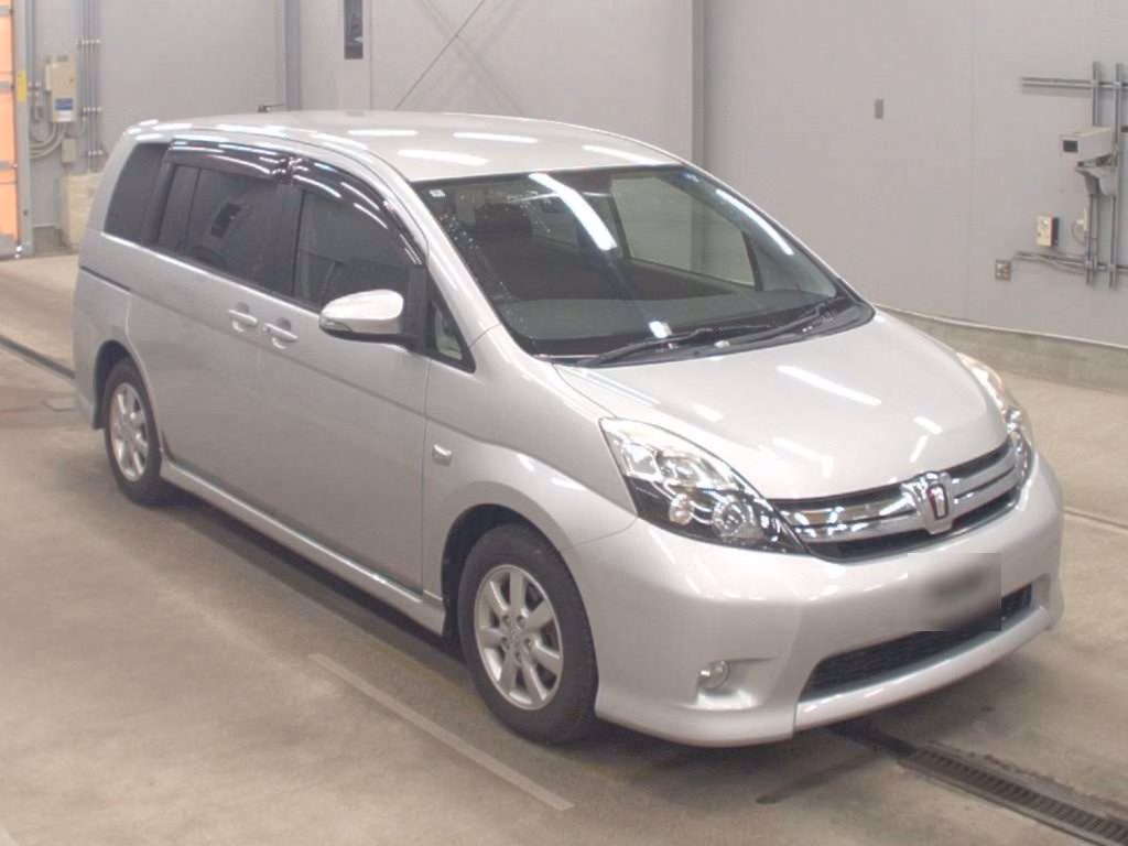 TOYOTA ISIS