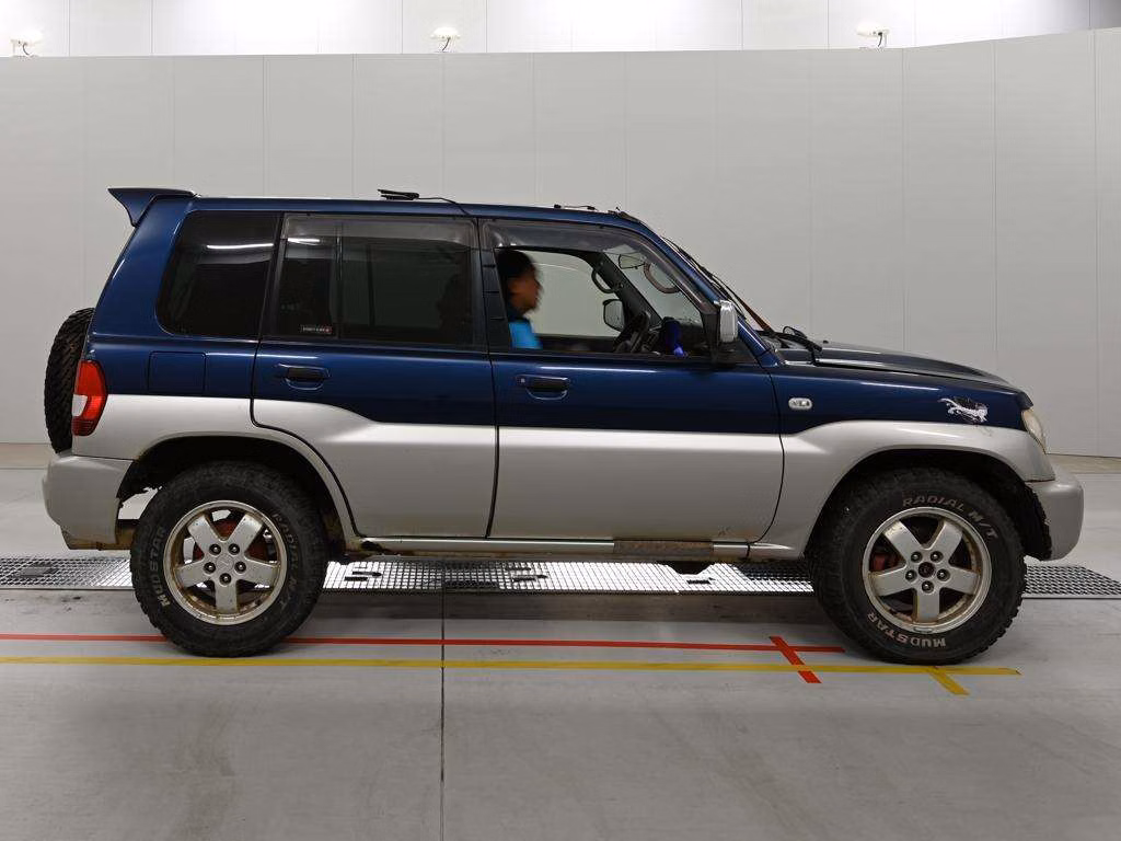 MITSUBISHI PAJERO IO