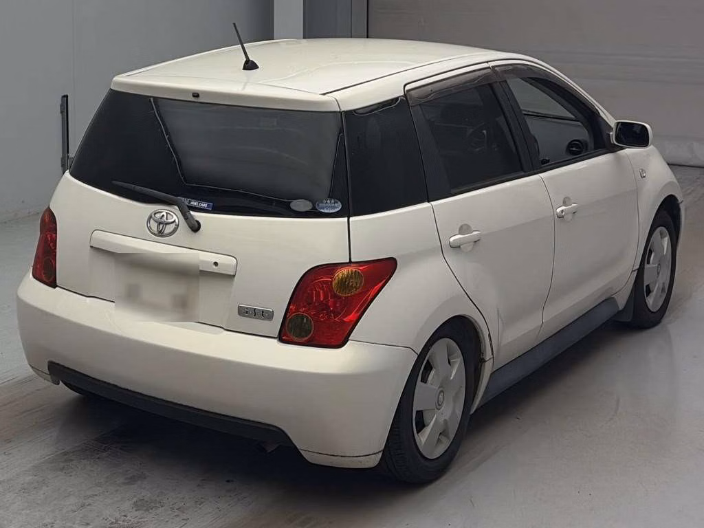TOYOTA IST