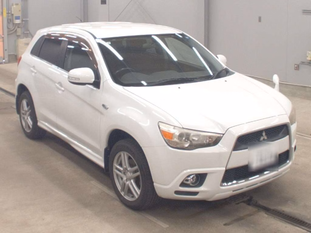 MITSUBISHI RVR