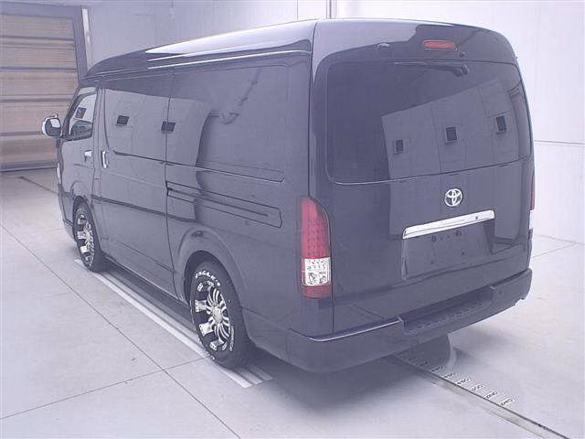 TOYOTA REGIUS ACE