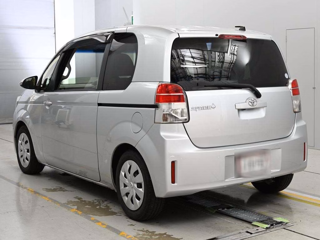 TOYOTA SPADE
