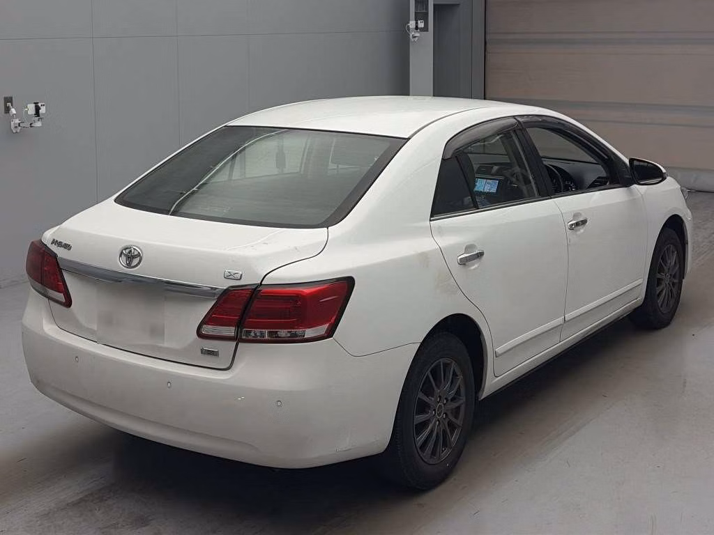 TOYOTA PREMIO