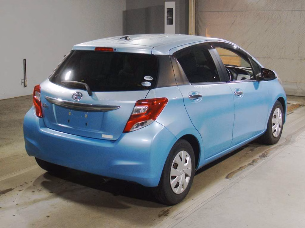 TOYOTA VITZ