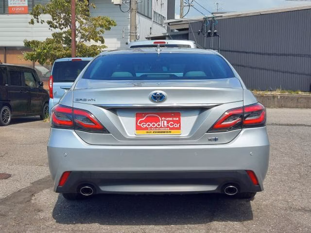 TOYOTA CROWN