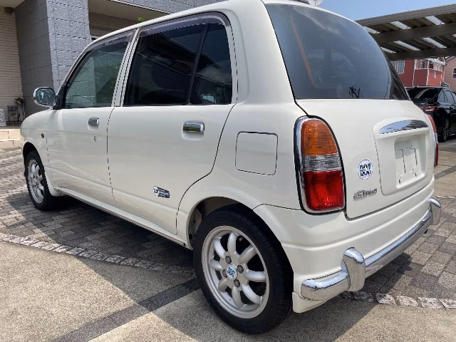 DAIHATSU MIRA GINO