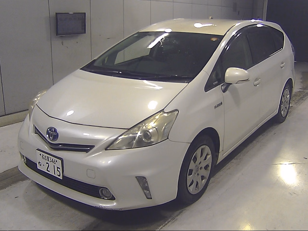 TOYOTA PRIUS ALPHA
