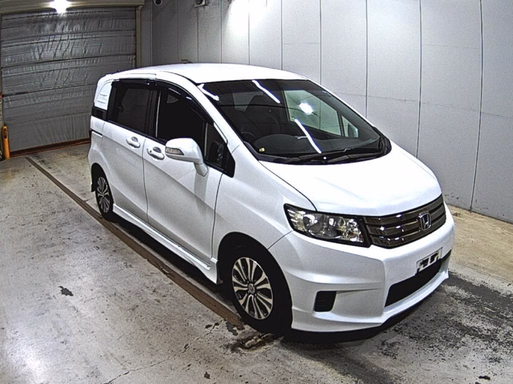 HONDA FREED SPIKE