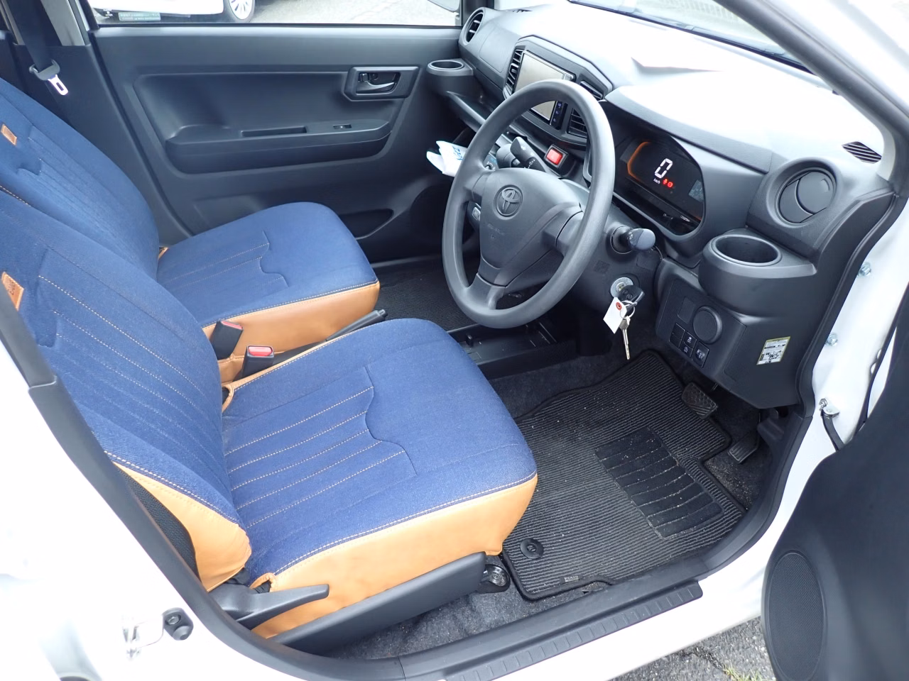TOYOTA PIXIS EPOCH