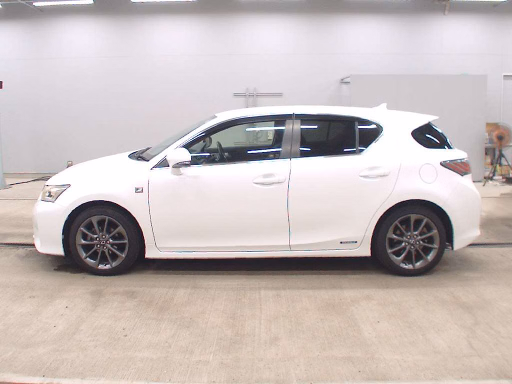LEXUS CT200H