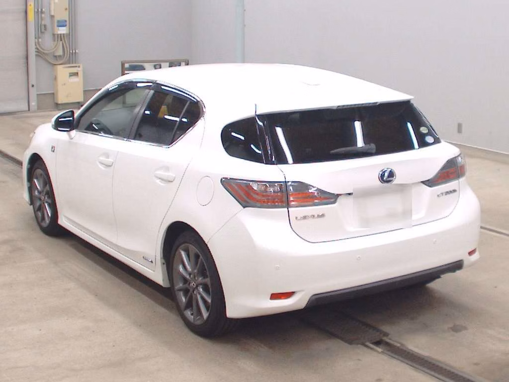 LEXUS CT200H