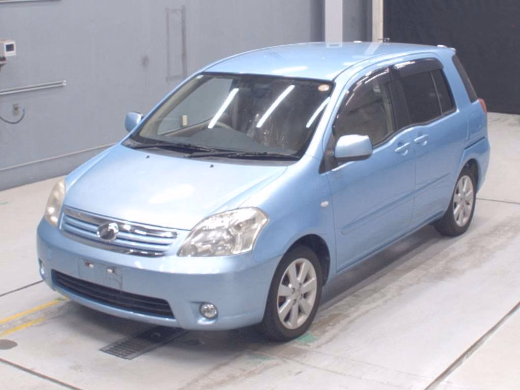 TOYOTA RAUM