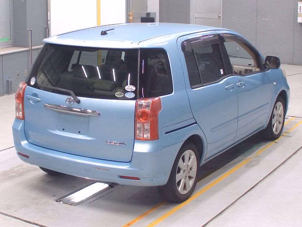 TOYOTA RAUM