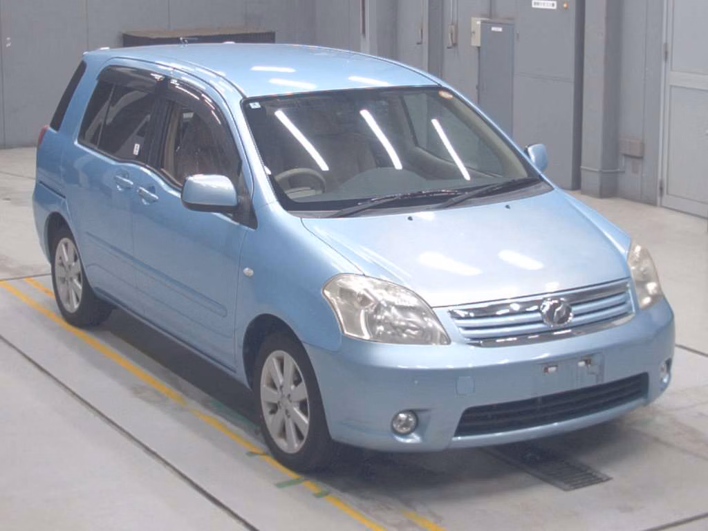 TOYOTA RAUM
