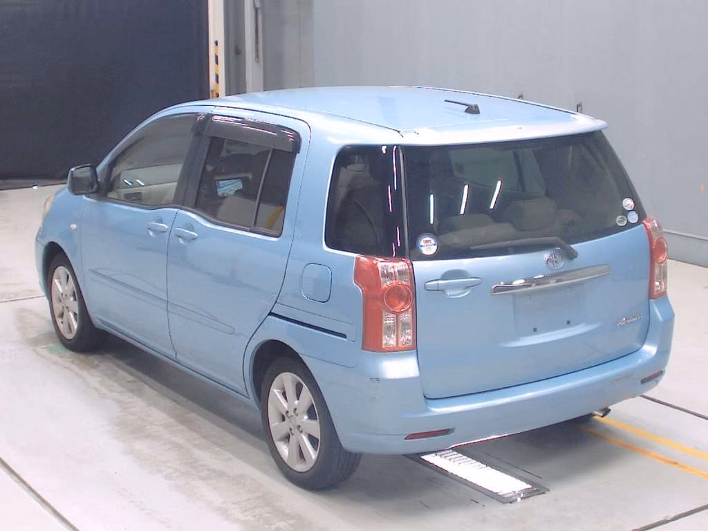 TOYOTA RAUM