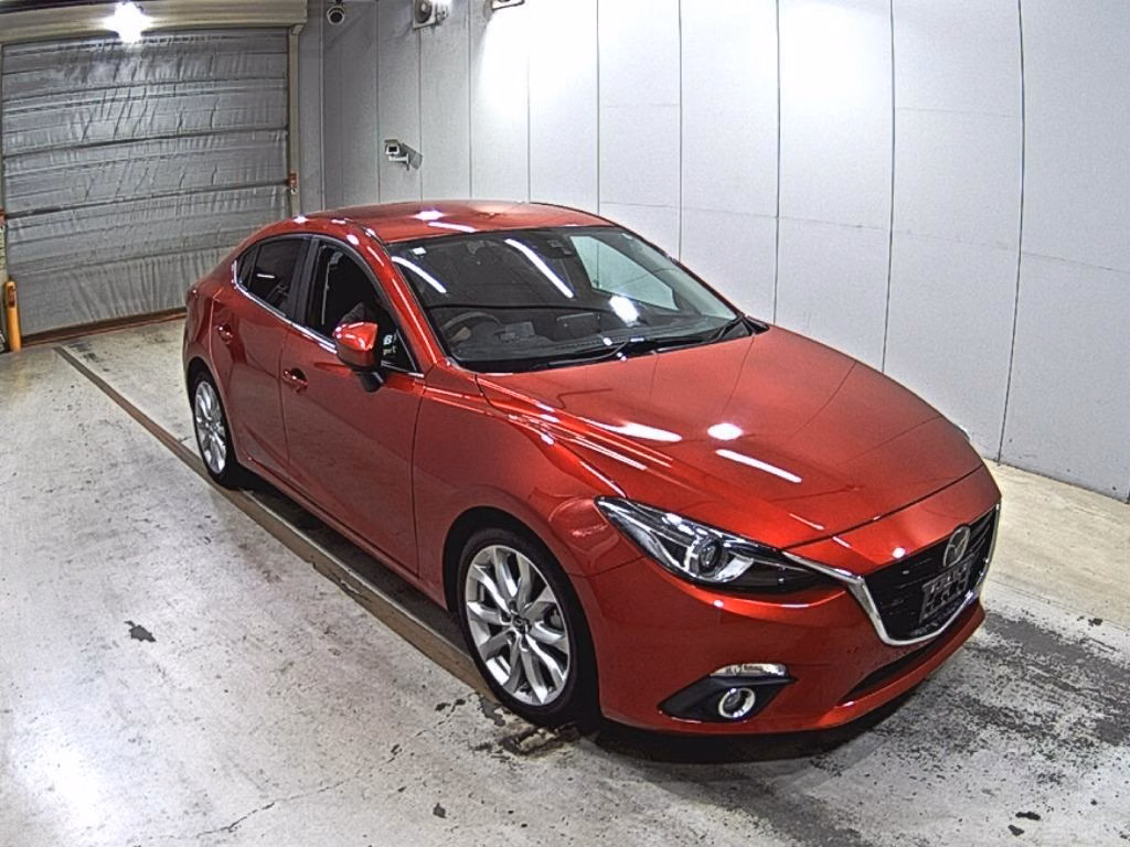 MAZDA AXELA