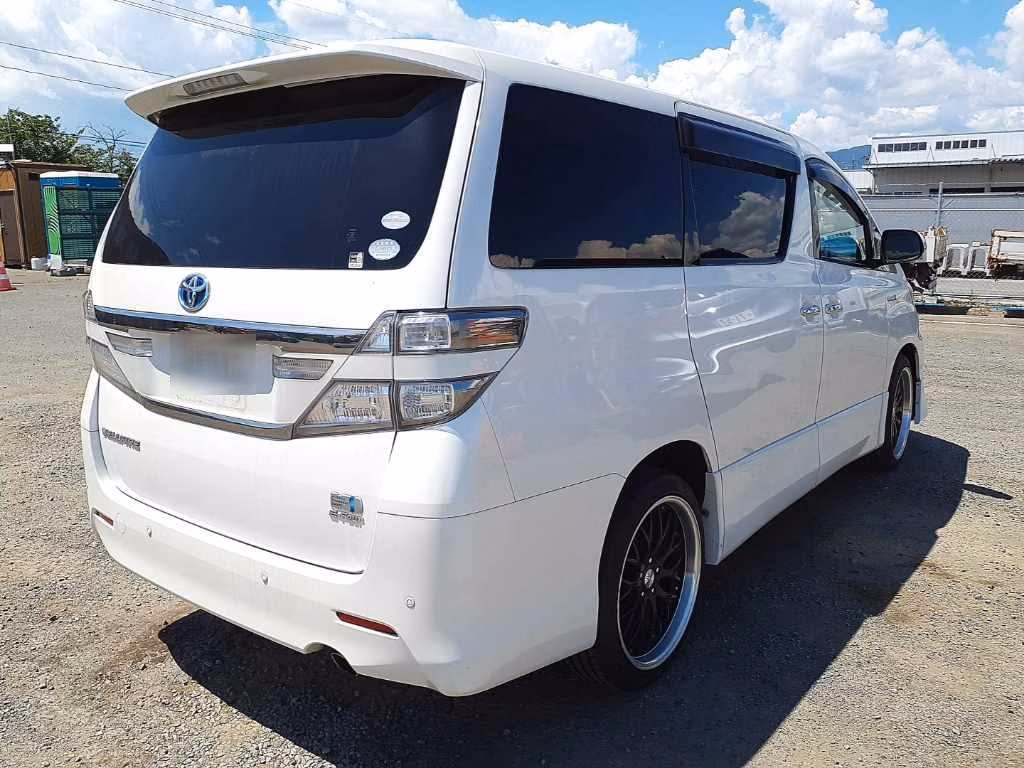 TOYOTA ALPHARD