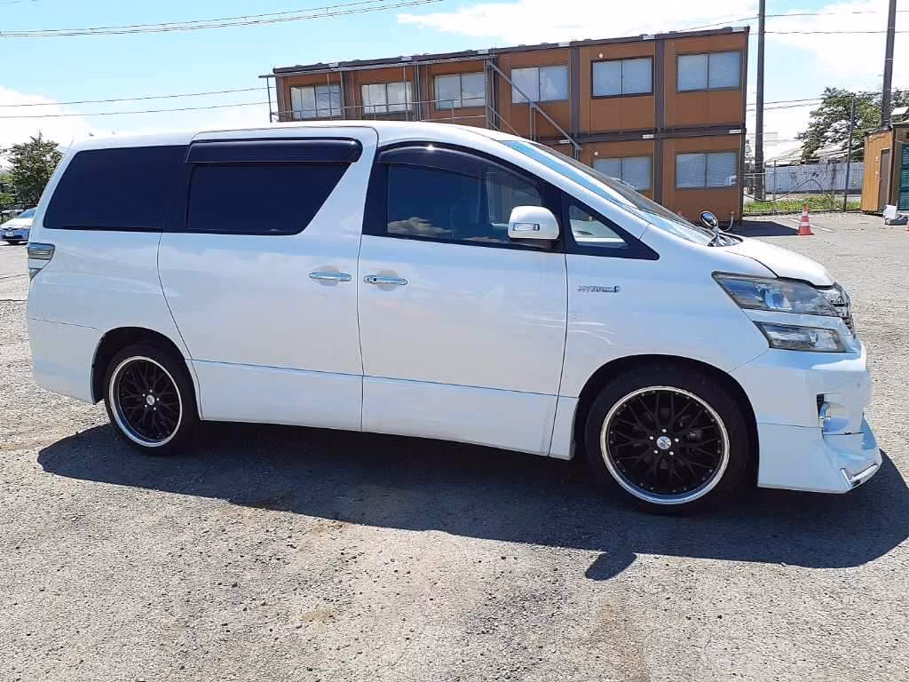 TOYOTA ALPHARD