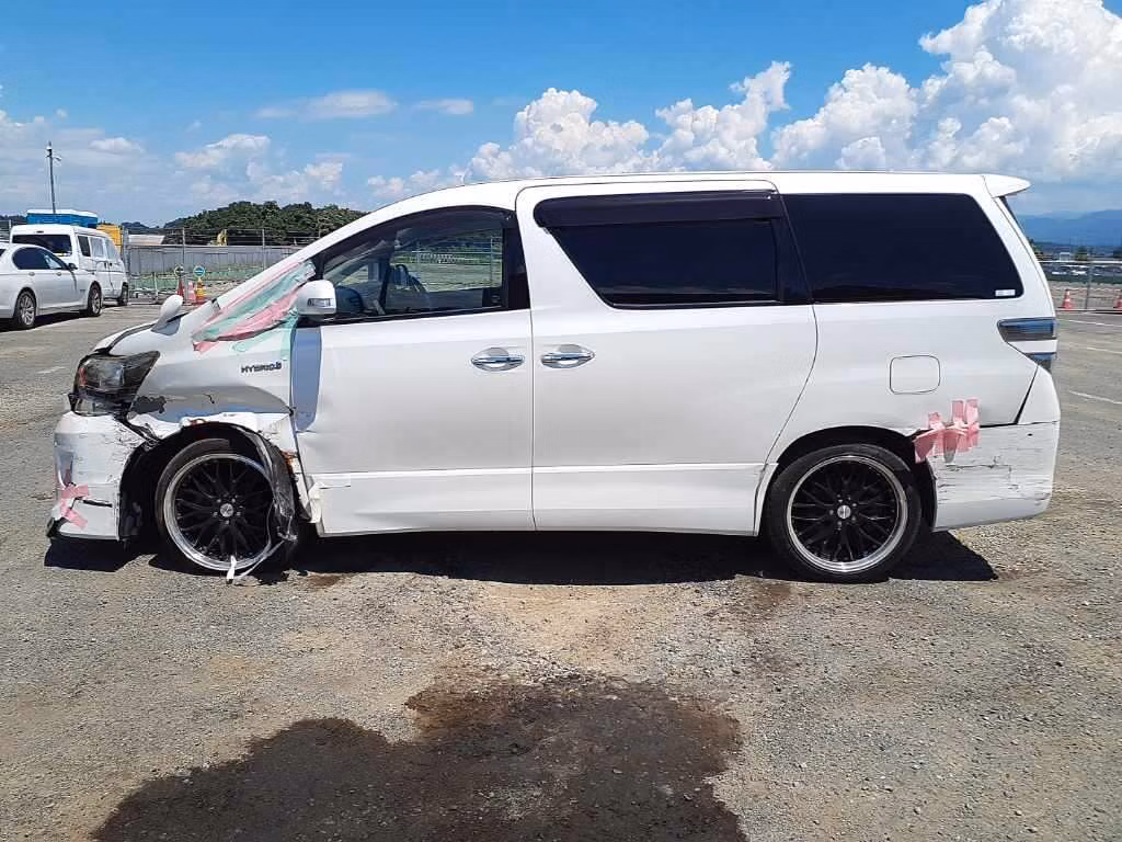 TOYOTA ALPHARD