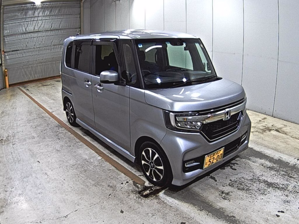 HONDA N-BOX