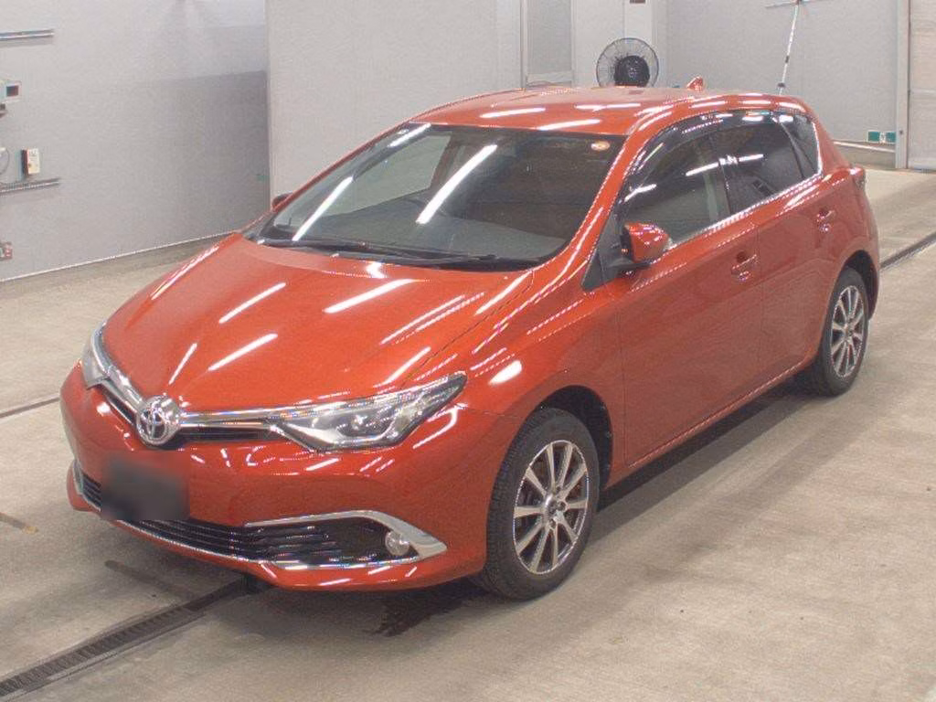 TOYOTA AURIS