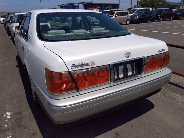 TOYOTA CROWN