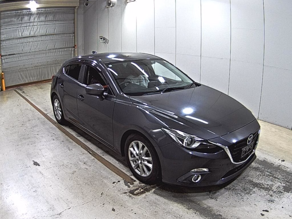 MAZDA AXELA