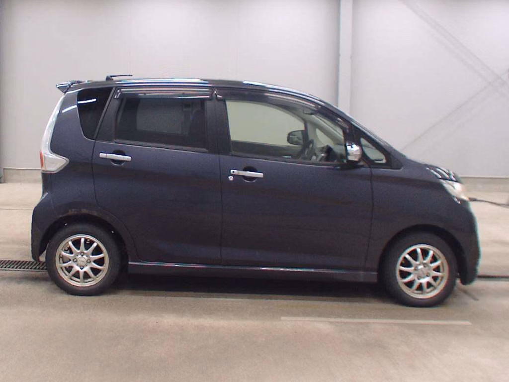 MITSUBISHI EK CUSTOM