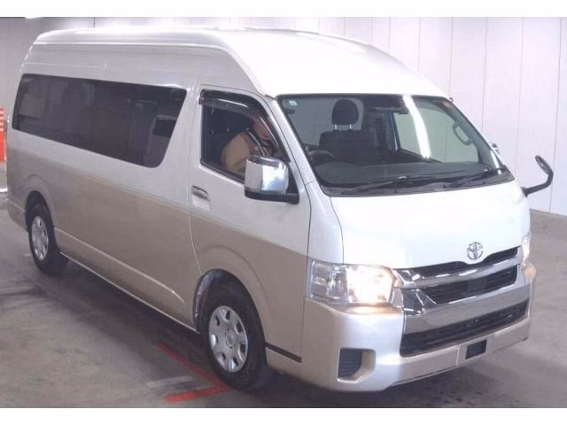 TOYOTA HIACE