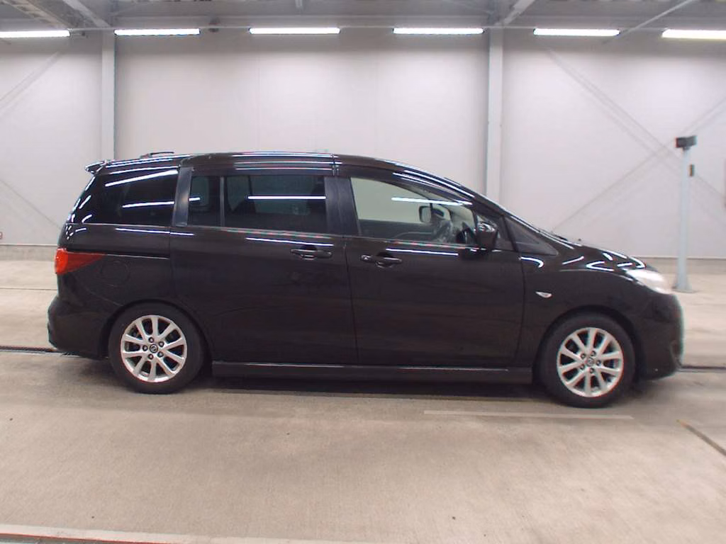 NISSAN LAFESTA