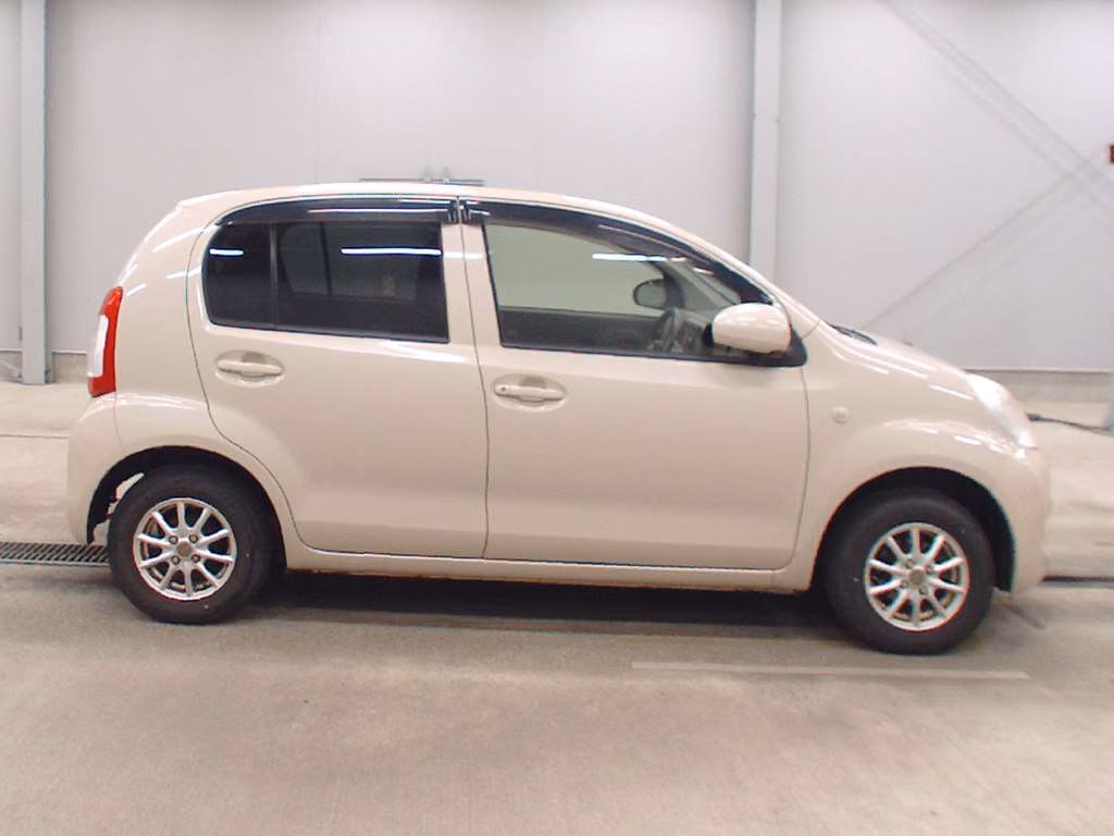 TOYOTA PASSO