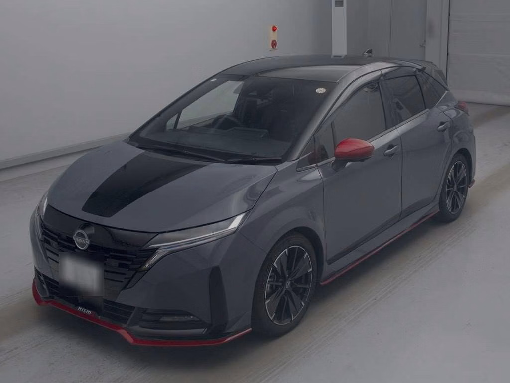 NISSAN AURA
