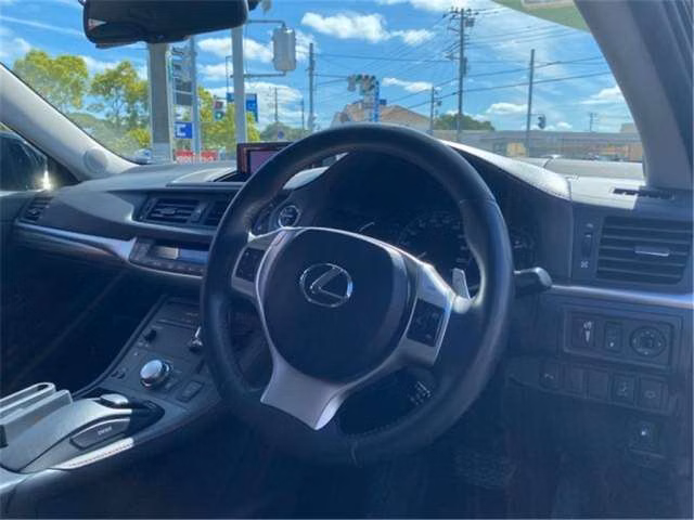 LEXUS CT200H