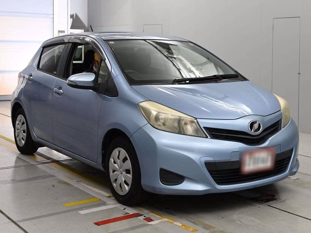 TOYOTA VITZ