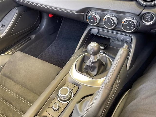 MAZDA ROADSTER