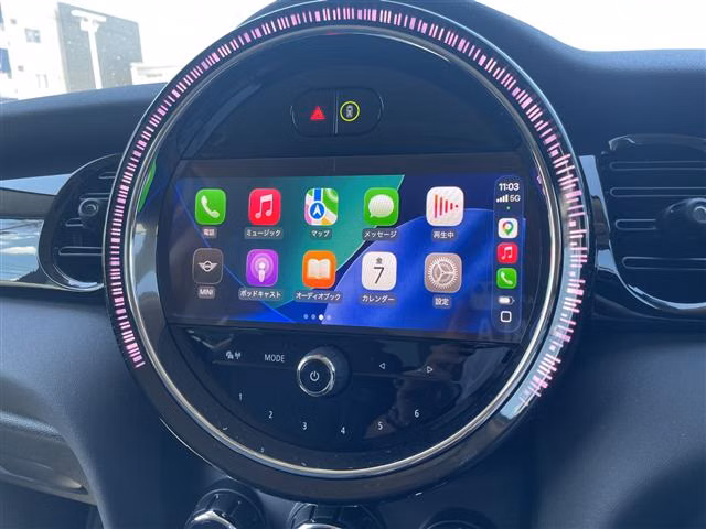 MINI HATCH
