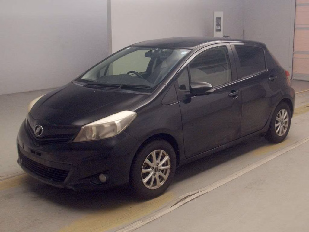 TOYOTA VITZ