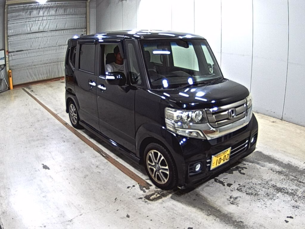 HONDA N-BOX