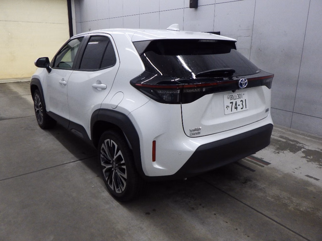 TOYOTA YARIS CROSS