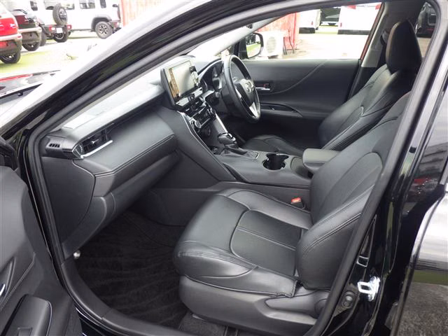 TOYOTA HARRIER