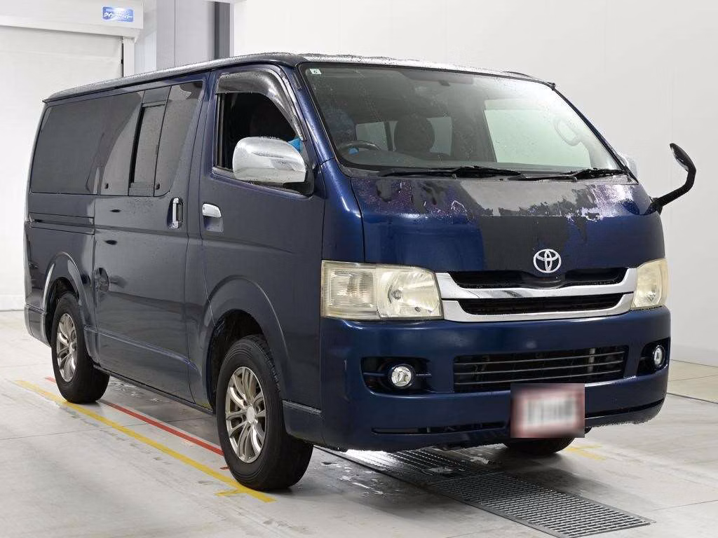 TOYOTA REGIUS ACE