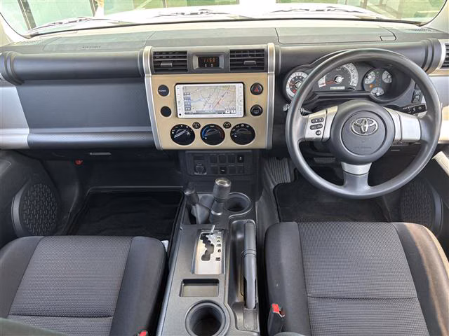 TOYOTA FJ CRUISER