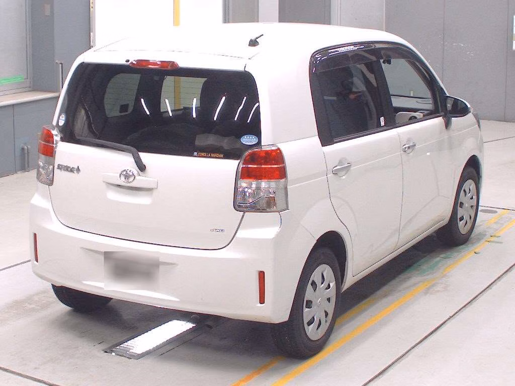 TOYOTA SPADE