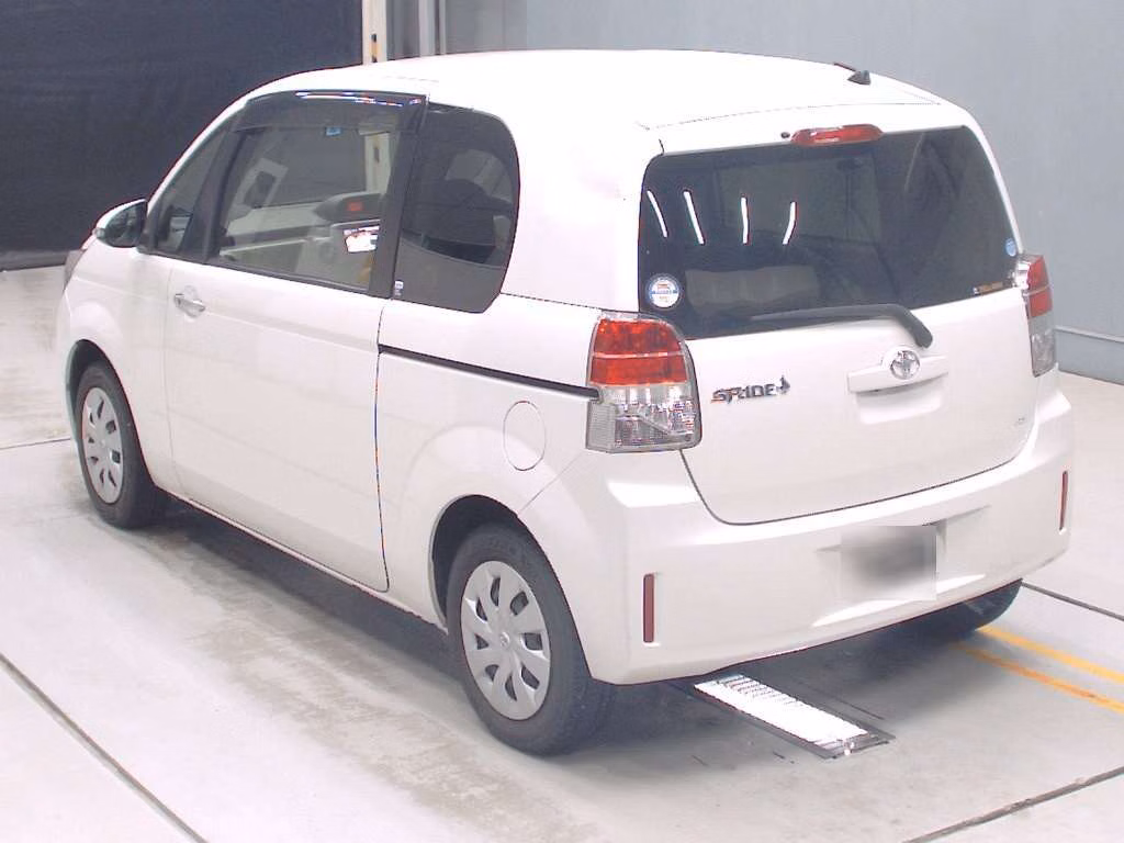 TOYOTA SPADE