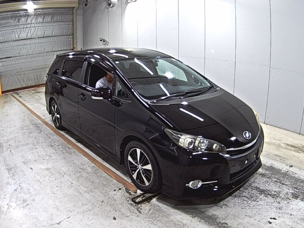 TOYOTA WISH