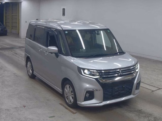 MITSUBISHI DELICA D:2