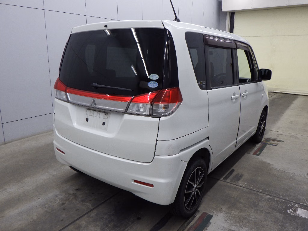 MITSUBISHI DELICA D:2