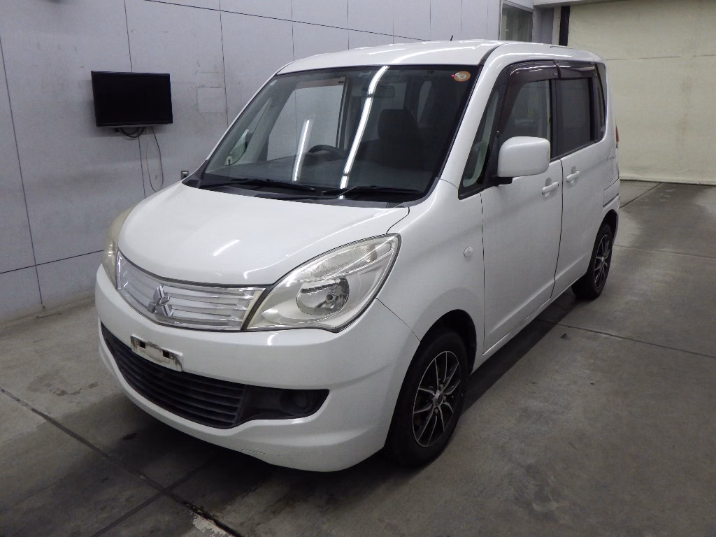 MITSUBISHI DELICA D:2